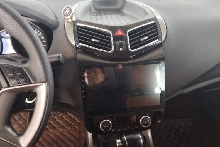 Used Haima S5 2015 1.5T CVT Luxury Model Audio And AC Panel
