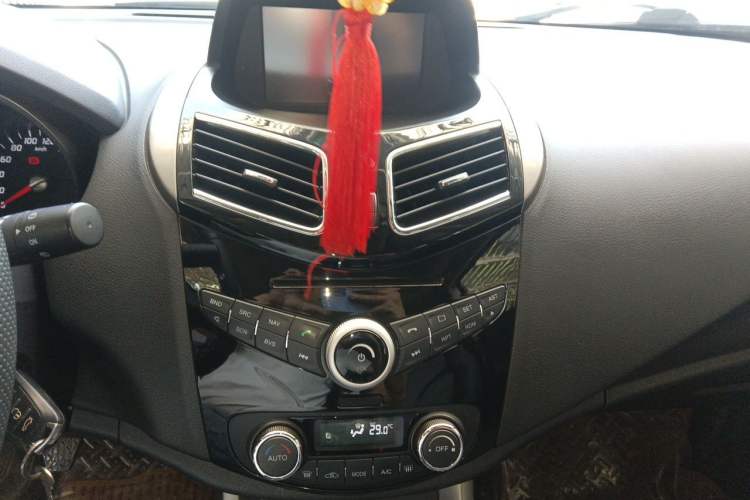Used Haima S5 2015 1.6L Manual Smart Luxury Model Audio And AC Panel