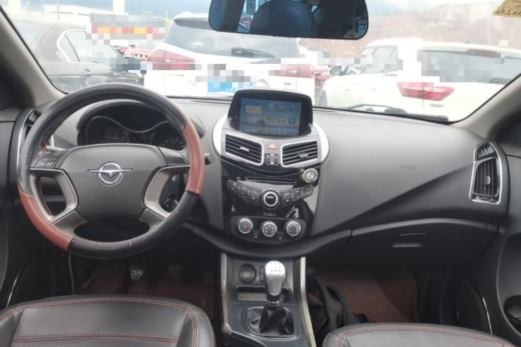 Used Haima S5 2015 1.6L Manual Luxury Model with Sunroof Center Console