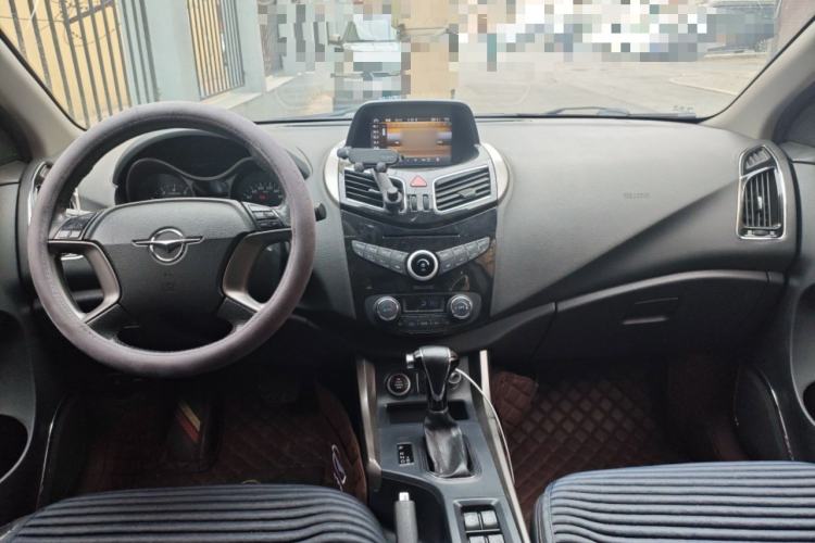 Used Haima S5 2015 1.5T CVT Flagship Model Center Console