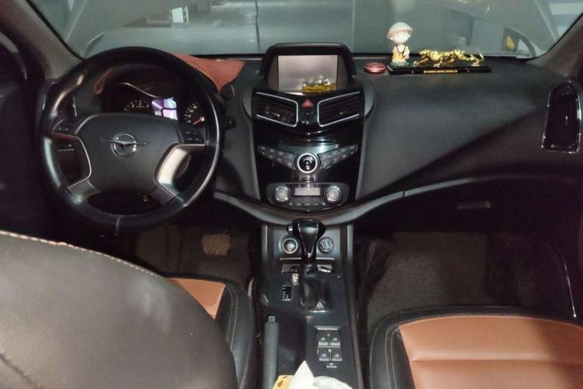 Used Haima S5 2015 1.5T CVT Flagship Model Center Console