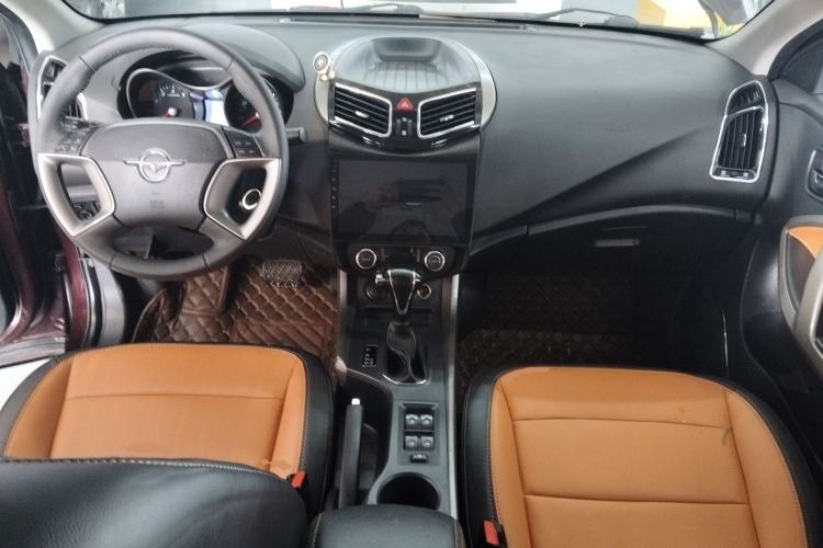 Used Haima S5 2015 1.5T CVT Luxury Model Center Console
