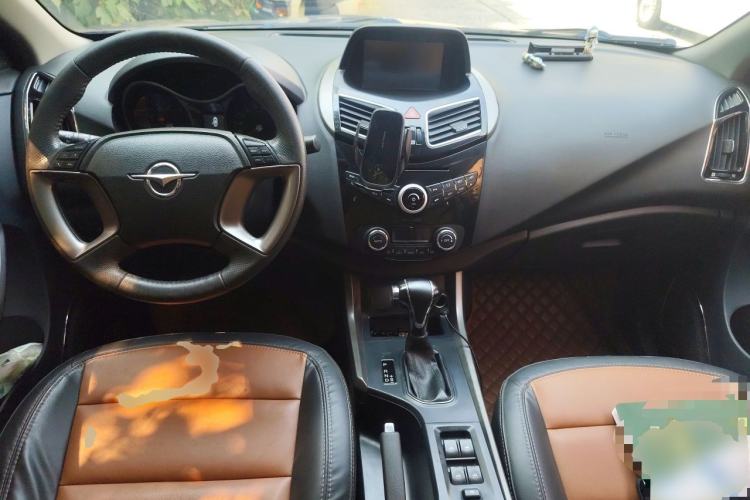 Used Haima S5 2015 1.5T CVT Flagship Model Center Console