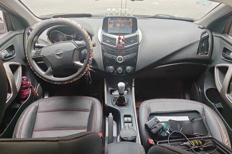 Used Haima S5 2015 1.6L Manual Luxury Model with Sunroof Center Console