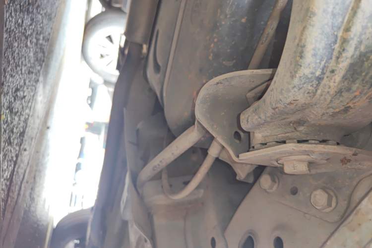 Used Haima S5 2015 1.6L Manual Comfort Model Chassis Rear Right