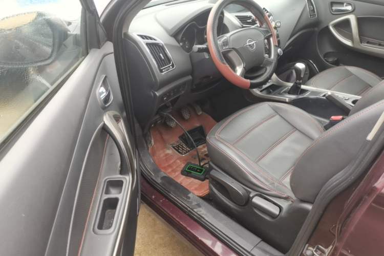 Used Haima S5 2015 1.6L Manual Luxury Model with Sunroof Driver Seat