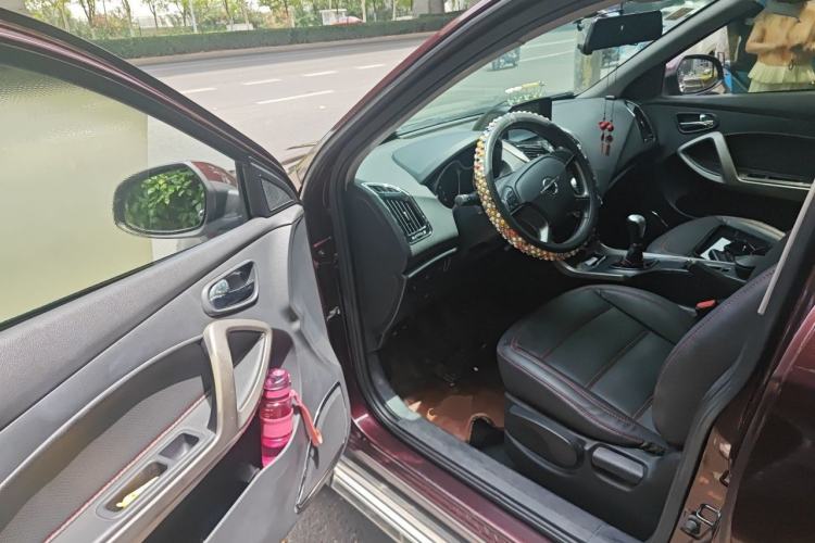 Used Haima S5 2015 1.6L Manual Luxury Model with Sunroof Driver Seat
