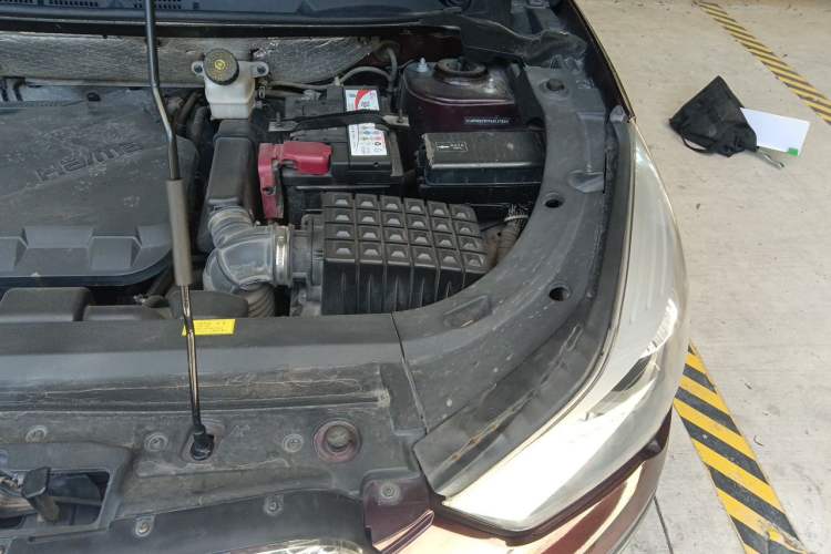 Used Haima S5 2015 1.6L Manual Smart Luxury Model Engine Bay Left