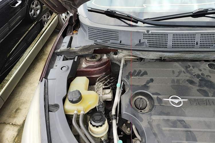 Used Haima S5 2015 1.5T CVT Luxury Model Engine Bay Right