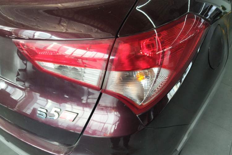 Used Haima S5 2015 1.5T CVT Luxury Model Exterior 3