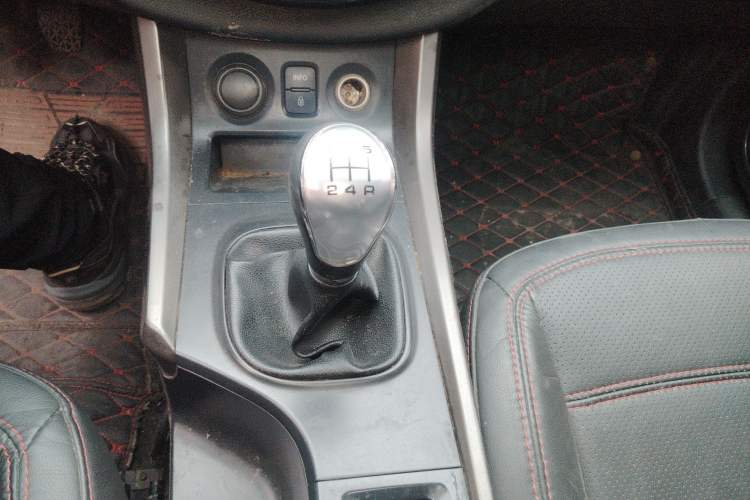 Used Haima S5 2015 1.6L Manual Smart Luxury Model Gear Lever