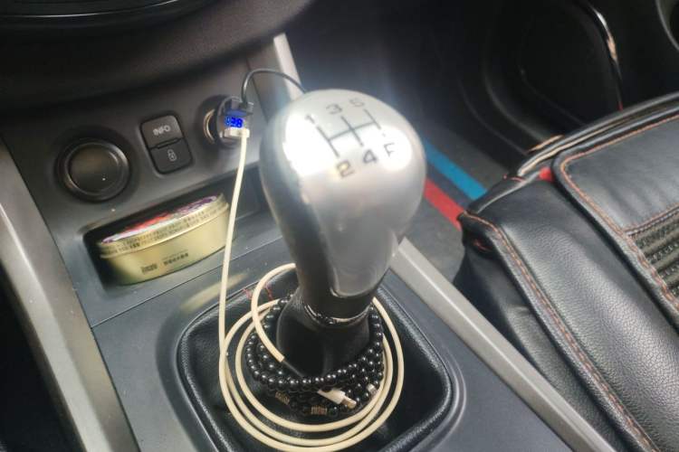 Used Haima S5 2015 1.6L Manual Luxury Model with Sunroof Gear Lever