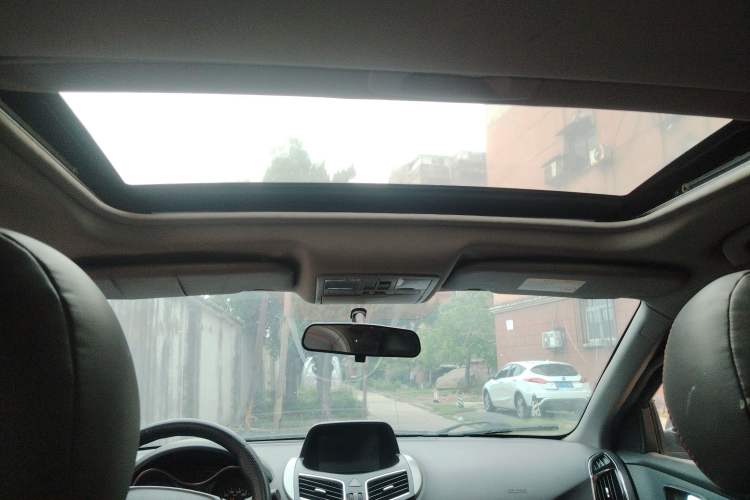Used Haima S5 2015 1.6L Manual Smart Luxury Model Headliner