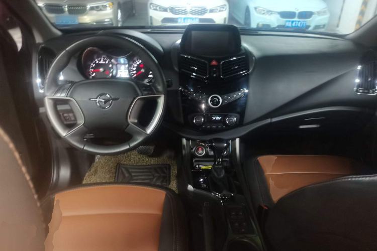 Used Haima S5 2015 1.5T CVT Flagship Model Interior 2