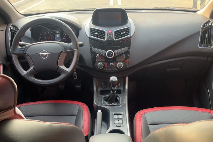 Used Haima S5 2015 1.5T Manual Smart Luxury Sport Edition Interior 3