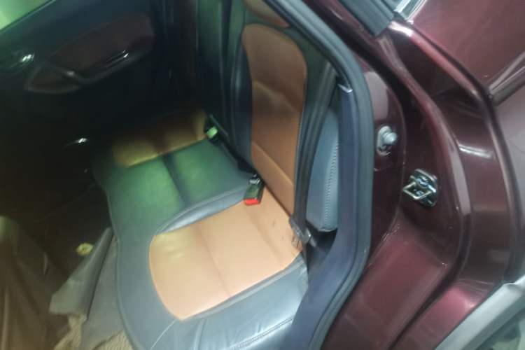 Used Haima S5 2015 1.5T CVT Flagship Model Interior 4