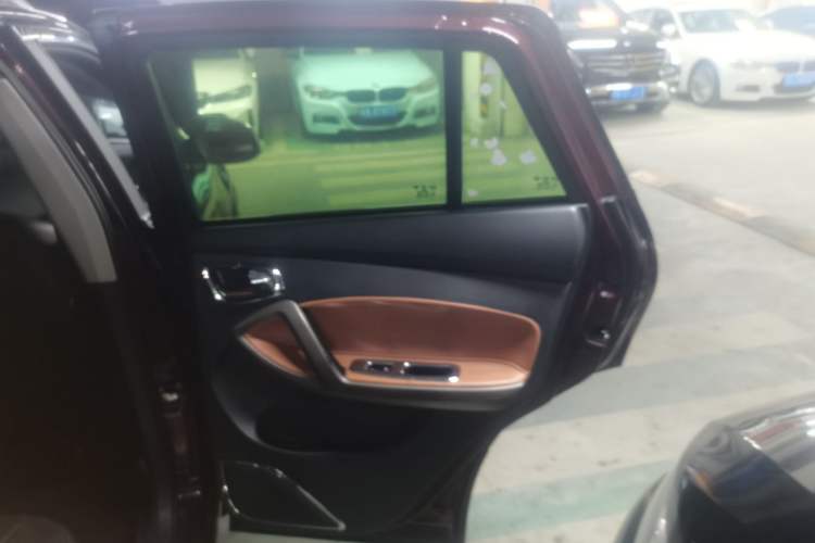 Used Haima S5 2015 1.5T CVT Flagship Model Interior 6
