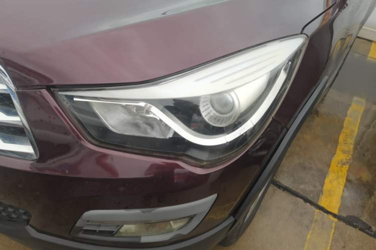 Used Haima S5 2015 1.6L Manual Luxury Model with Sunroof Left Front Headlight