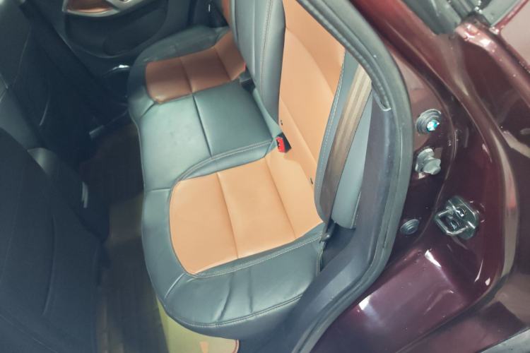 Used Haima S5 2015 1.5T CVT Flagship Model Left Rear Seat