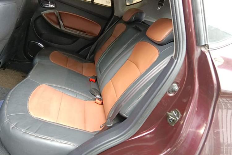 Used Haima S5 2015 1.5T CVT Flagship Model Left Rear Seat