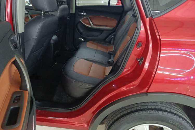 Used Haima S5 2015 1.5T CVT Luxury Model Left Rear Seat