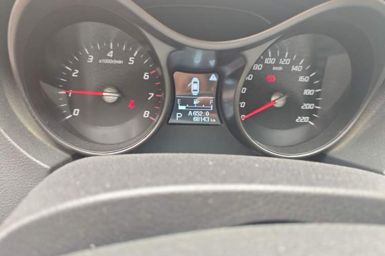 Used Haima S5 2015 1.5T CVT Flagship Model Odometer Close Up