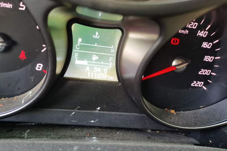 Used Haima S5 2015 1.6L Manual Comfort Model Odometer Close Up
