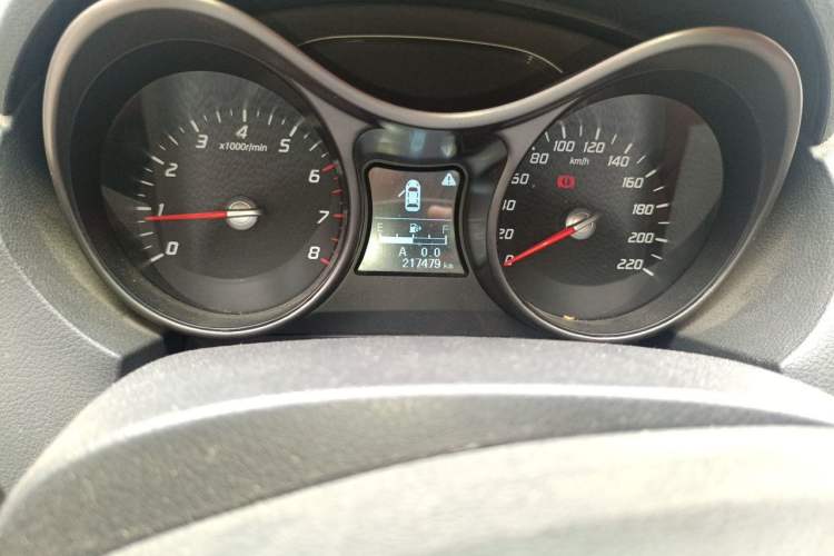 Used Haima S5 2015 1.6L Manual Comfort Model Odometer Close Up
