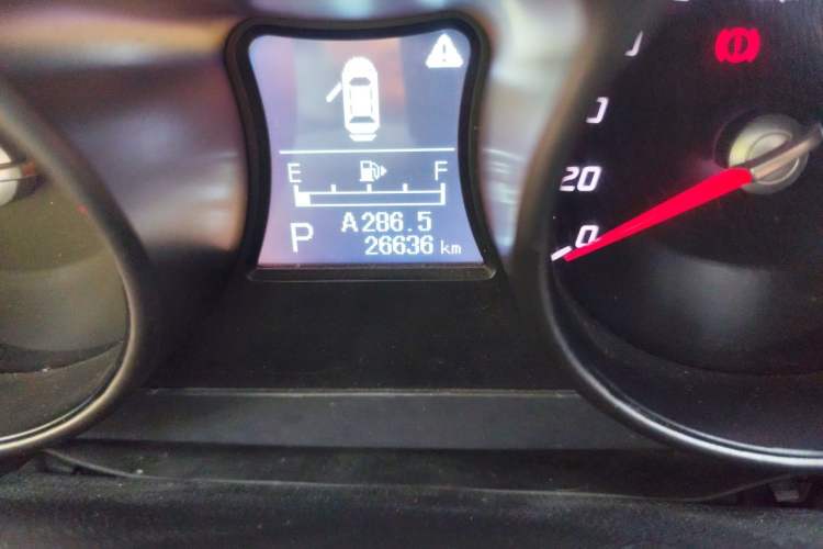 Used Haima S5 2015 1.5T CVT Flagship Model Odometer Close Up