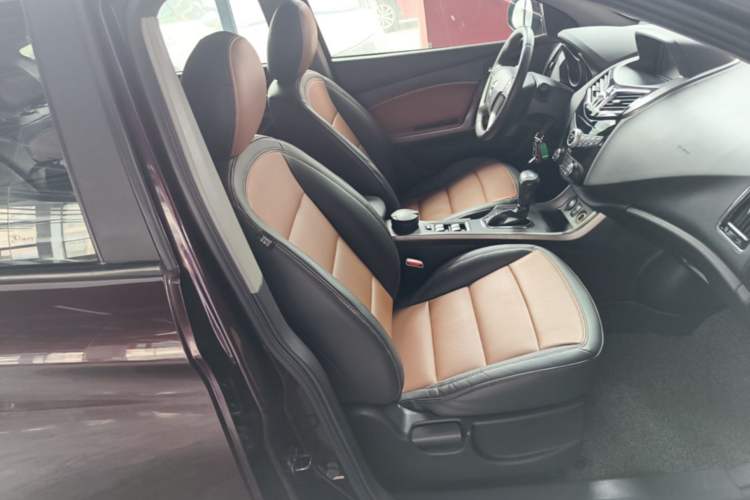 Used Haima S5 2015 1.5T CVT Luxury Sport Edition Right Front Seat