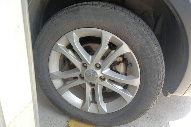 Used Haima S5 2015 1.6L Manual Smart Luxury Model Right Front Wheel Hub