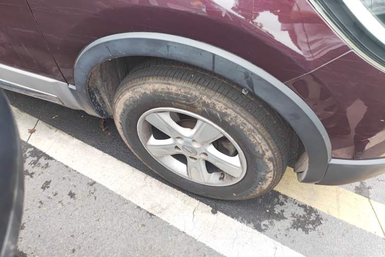 Used Haima S5 2015 1.6L Manual Comfort Model Right Front Wheel Hub