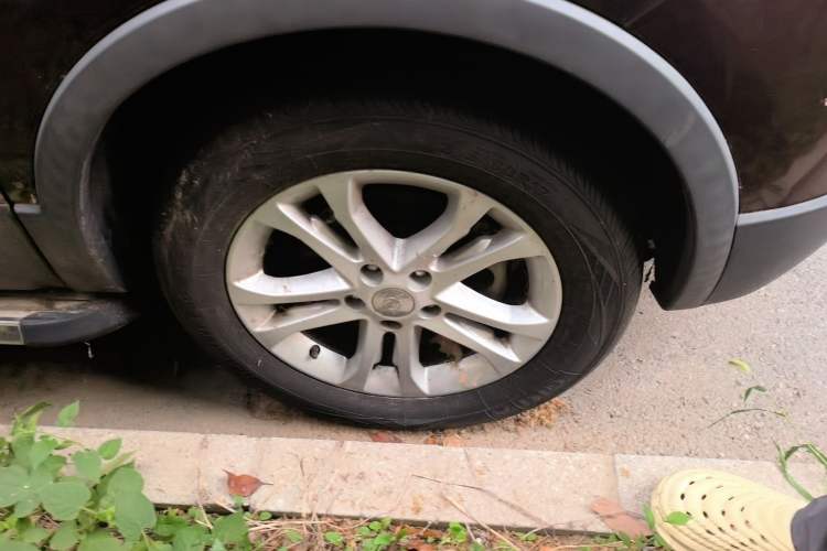 Used Haima S5 2015 1.5T CVT Flagship Model Right Front Wheel Hub