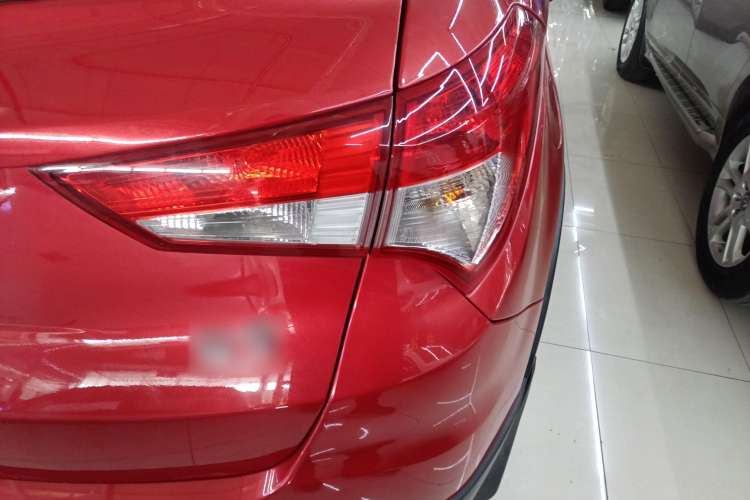 Used Haima S5 2015 1.5T CVT Luxury Model Right Rear Taillight