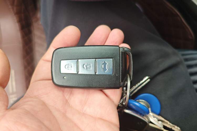 Used Haima S5 2015 1.5T CVT Flagship Model Vehicle Key