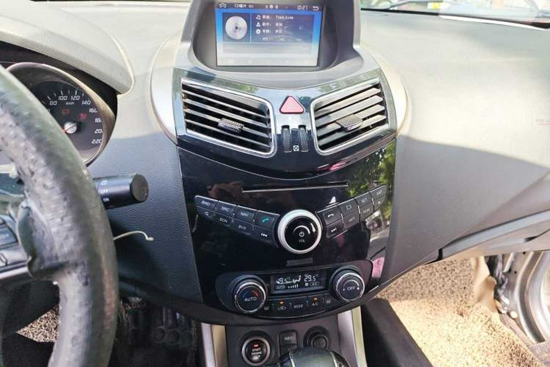 Used Haima S5 2015 1.5T CVT Flagship Model Audio And AC Panel