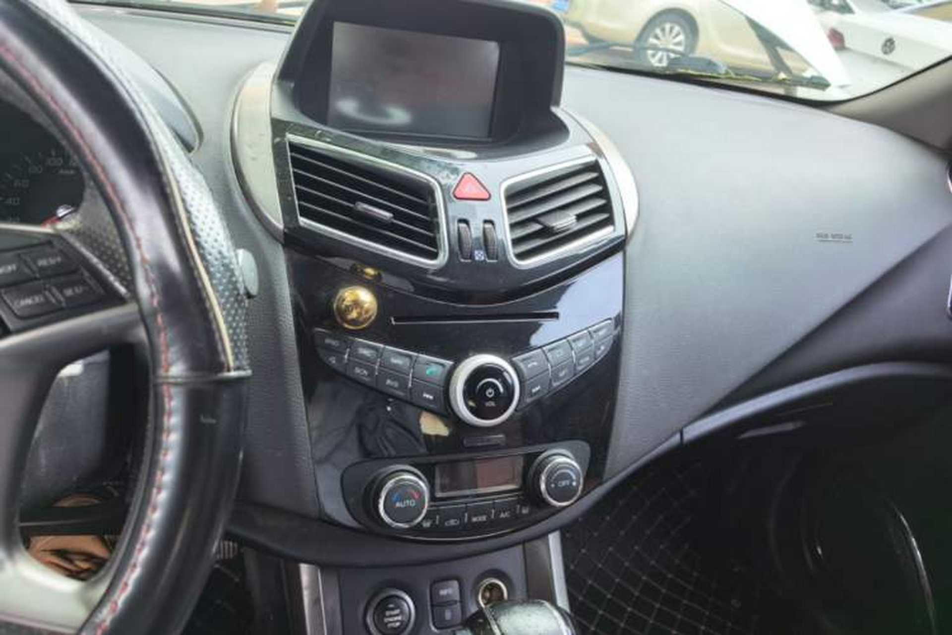 Used Haima S5 2015 1.5T CVT Flagship Model Audio And AC Panel