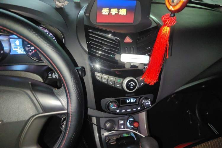 Used Haima S5 2015 1.5T Manual Smart Luxury Sport Edition Audio And AC Panel