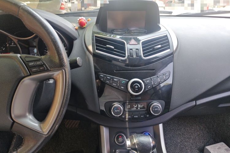 Used Haima S5 2015 1.5T CVT Flagship Model Audio And AC Panel