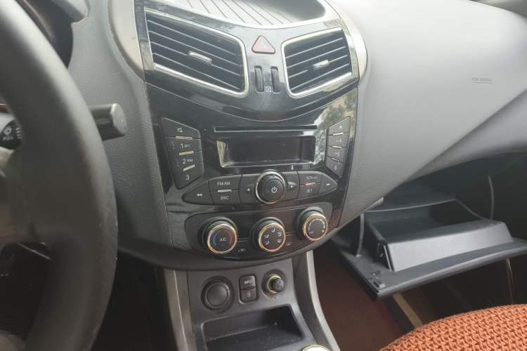 Used Haima S5 2015 1.6L Manual Comfort Model Audio And AC Panel