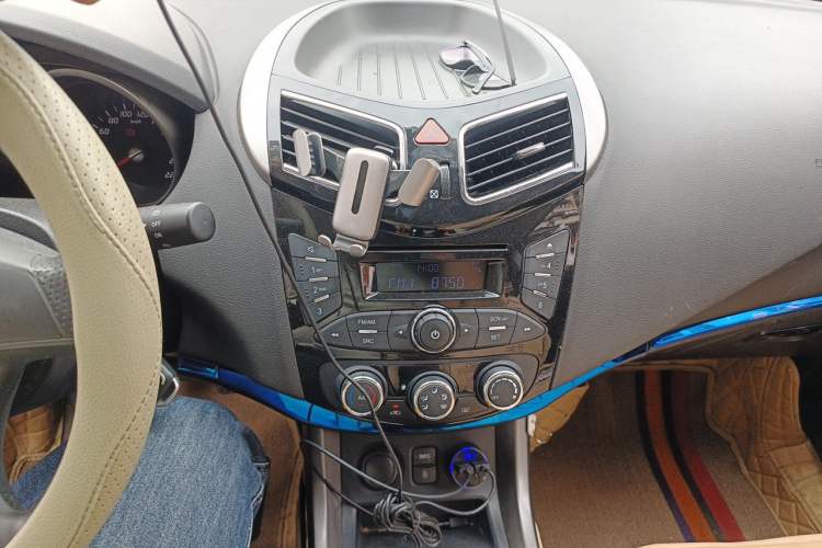 Used Haima S5 2015 1.6L Manual Comfort Model Audio And AC Panel