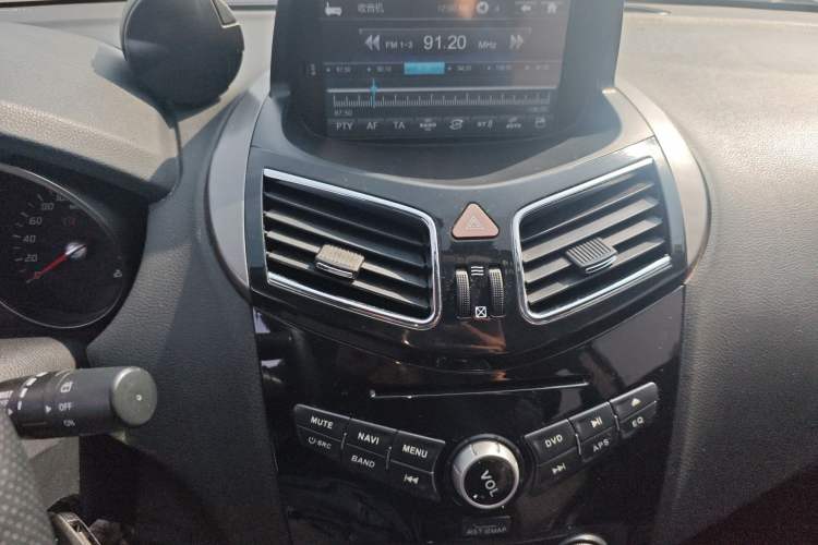 Used Haima S5 2015 1.6L Manual Luxury Model with Sunroof Audio And AC Panel