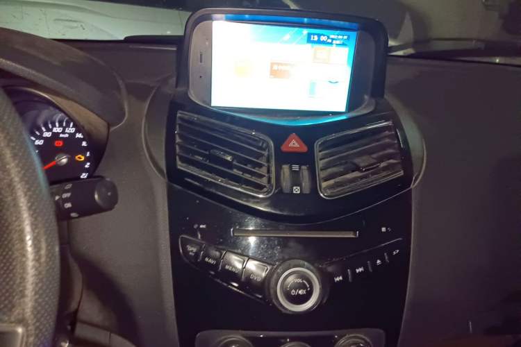 Used Haima S5 2015 1.6L Manual Luxury Model with Sunroof Audio And AC Panel