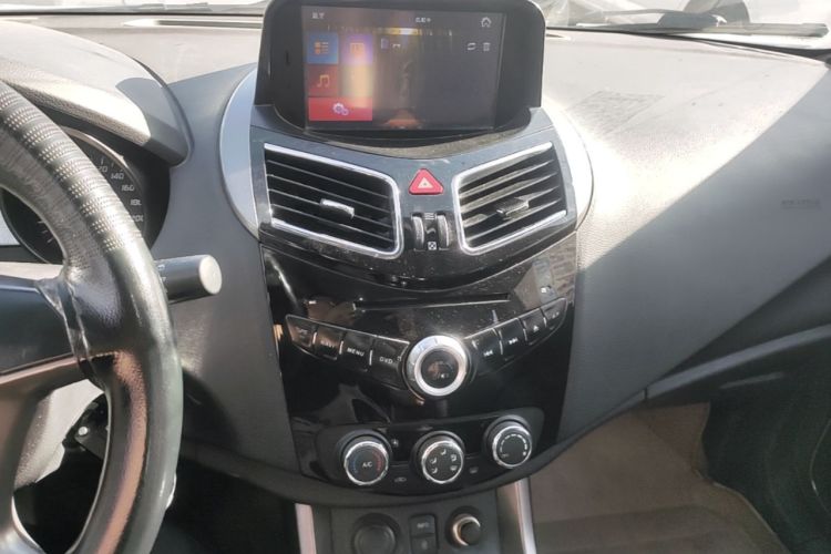 Used Haima S5 2015 1.6L Manual Luxury Model with Sunroof Audio And AC Panel