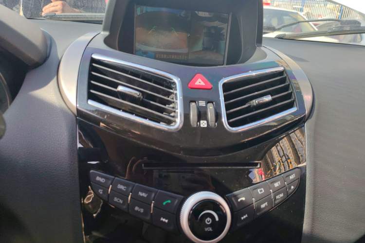 Used Haima S5 2015 1.6L Manual Smart Luxury Model Audio And AC Panel