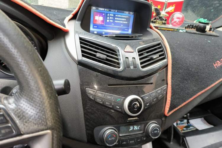 Used Haima S5 2015 1.5T CVT Flagship Model Audio And AC Panel