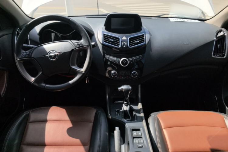 Used Haima S5 2015 1.5T CVT Luxury Sport Edition Center Console
