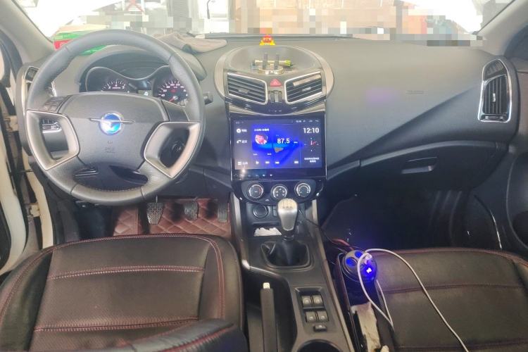 Used Haima S5 2015 1.6L Manual Luxury Model with Sunroof Center Console