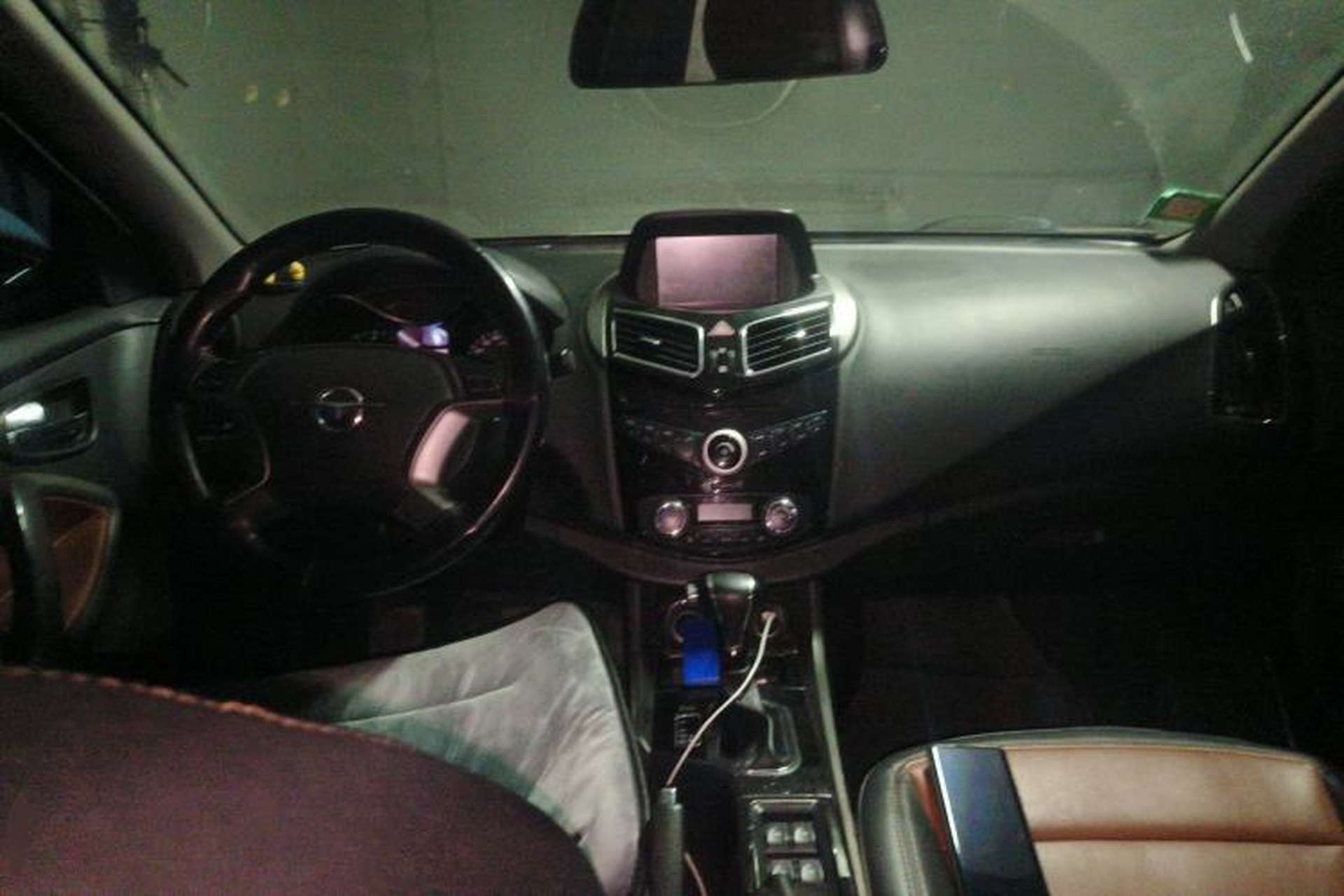 Used Haima S5 2015 1.5T CVT Flagship Model Center Console