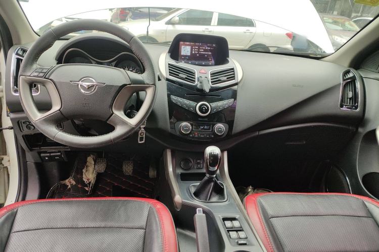 Used Haima S5 2015 1.5T Manual Smart Luxury Sport Edition Center Console